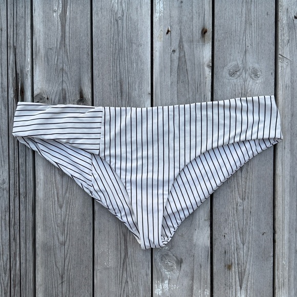 Boys + Arrows Bikini Bottom in Bandito - Picture 5 of 8